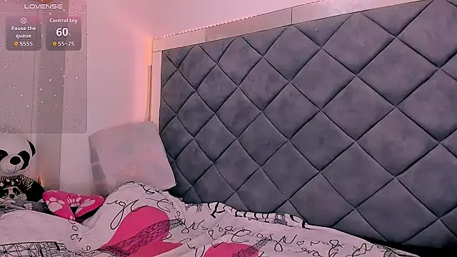 Nellyhills online show from October 3, 10:34 am