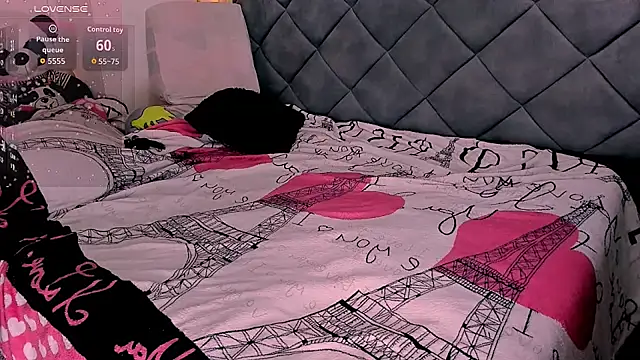 Nellyhills online show from October 7, 1:30 pm