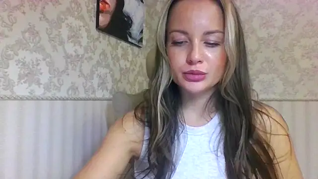 Snapshot of jennifer838 chatting on December 16, 6:35 pm jennifer838 online show from December 16, 6:35 pm