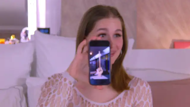 Snapshot of EllieHayes chatting on March 12, 9:03 pm EllieHayes online show from March 12, 9:03 pm