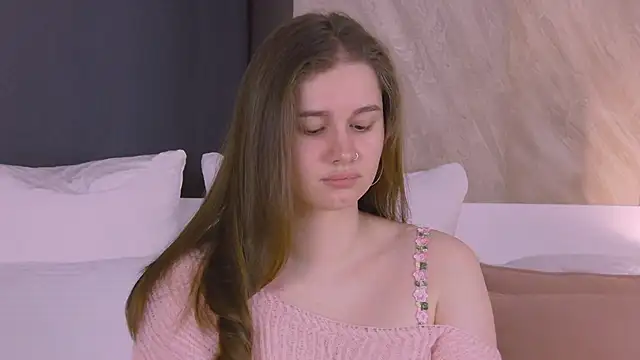 EllieHayes online show from March 18, 10:13 pm