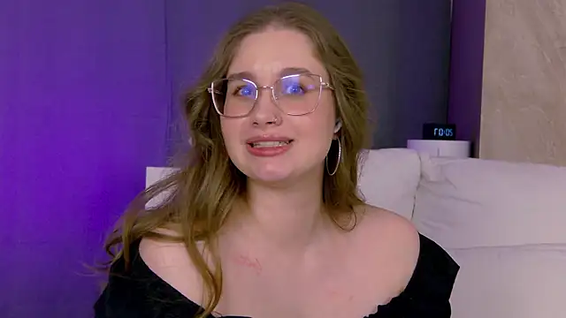 EllieHayes online show from June 19, 5:06 pm