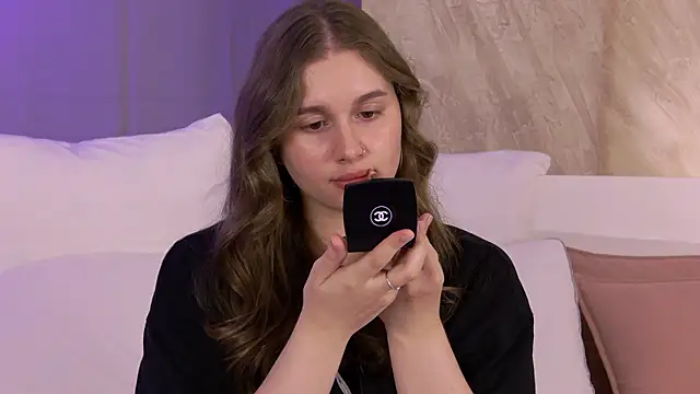 EllieHayes online show from July 29, 10:08 pm