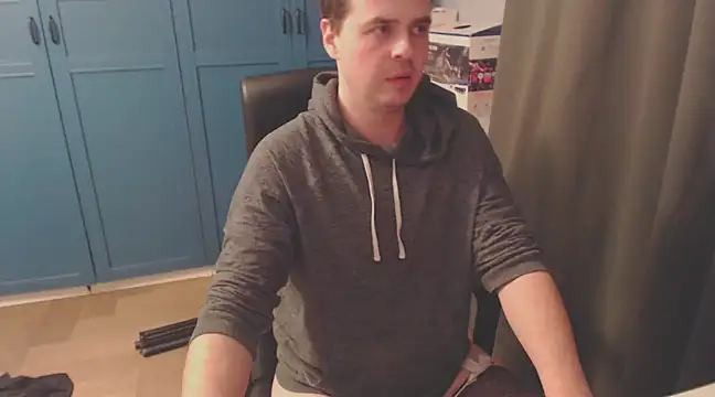 CuteMan33 online show from December 24, 6:00 am