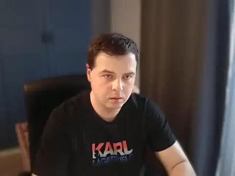 CuteMan33 online show from November 10, 1:43 pm