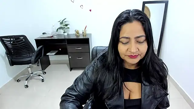 Snapshot of Adele_Sweett chatting on February 17, 11:34 am Adele Sweett online show from February 17, 11:34 am