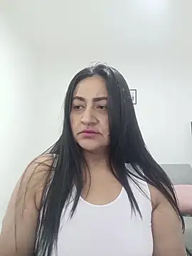 Adele Sweett online show from November 19, 10:37 am