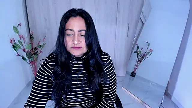 Adele Sweett online show from July 31, 10:36 am