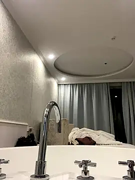 Snapshot of ChuChu1991 chatting on November 30, 11:58 am ChuChu1991 online show from November 30, 11:58 am