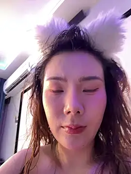 Snapshot of ChuChu1991 chatting on February 8, 5:11 am ChuChu1991 online show from February 8, 5:11 am