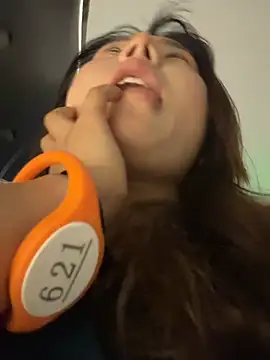 Snapshot of ChuChu1991 chatting on February 11, 5:12 am ChuChu1991 online show from February 11, 5:12 am