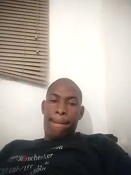 Snapshot of zuludog chatting on May 19, 9:21 pm zuludog online show from May 19, 9:21 pm