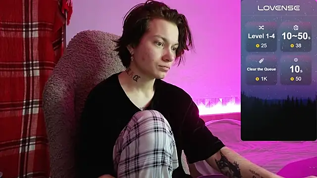 Snapshot of esajukyy chatting on November 8, 8:14 am esajukyy online show from November 8, 8:14 am