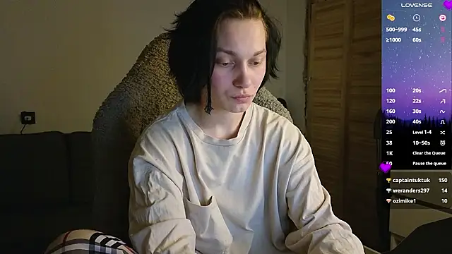 esajukyy online show from March 2, 4:36 pm