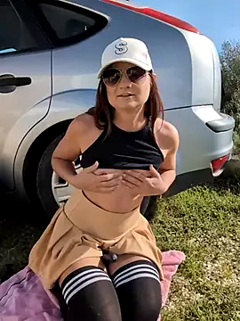 Snapshot of Samira-Summer chatting on December 1, 10:20 am Samira-Summer online show from December 1, 10:20 am