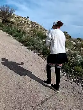 Snapshot of Samira-Summer chatting on December 4, 10:13 am Samira-Summer online show from December 4, 10:13 am