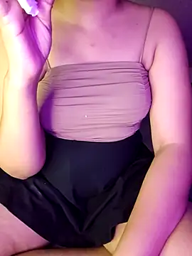 Snapshot of Olivia3 chatting on October 7, 7:55 pm Olivia3 online show from October 7, 7:55 pm