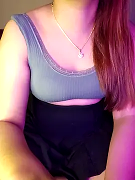 Snapshot of Olivia3 chatting on October 15, 7:25 pm Olivia3 online show from October 15, 7:25 pm