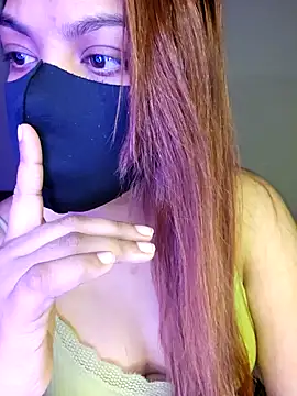 Snapshot of Olivia3 chatting on December 14, 11:42 pm Olivia3 online show from December 14, 11:42 pm