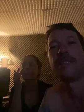 Snapshot of zenzero87 chatting on March 14, 1:23 am zenzero87 online show from March 14, 1:23 am