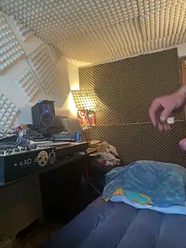 Snapshot of zenzero87 chatting on March 26, 6:41 am zenzero87 online show from March 26, 6:41 am