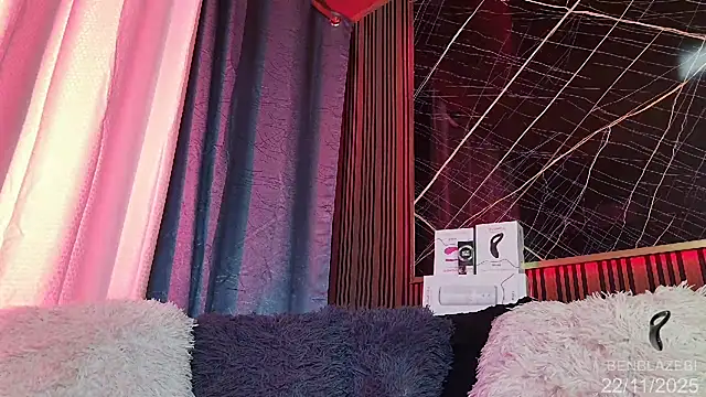 Snapshot of BEN_BLAZE chatting on November 22, 8:24 am BEN BLAZE online show from November 22, 8:24 am