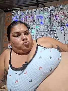 Snapshot of chubby_sexy_big_tits chatting on November 26, 1:50 am chubby sexy big tits online show from November 26, 1:50 am