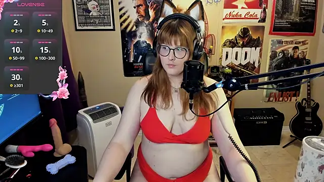 HannahCastle96 online show from July 1, 2:46 am