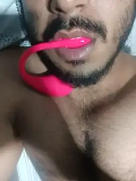 jaiwrld0 online show from June 6, 9:19 pm