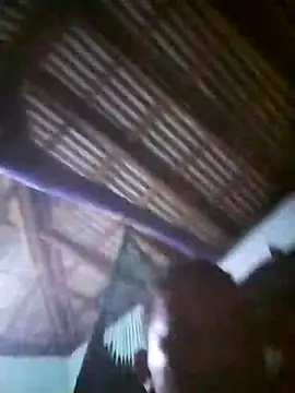 Snapshot of Feli230990 chatting on December 10, 4:24 am Feli230990 online show from December 10, 4:24 am