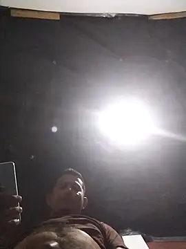 Snapshot of Feli230990 chatting on March 23, 5:54 am Feli230990 online show from March 23, 5:54 am