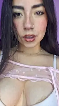 Snapshot of Melody_04 chatting on March 9, 8:40 am Melody 04 online show from March 9, 8:40 am