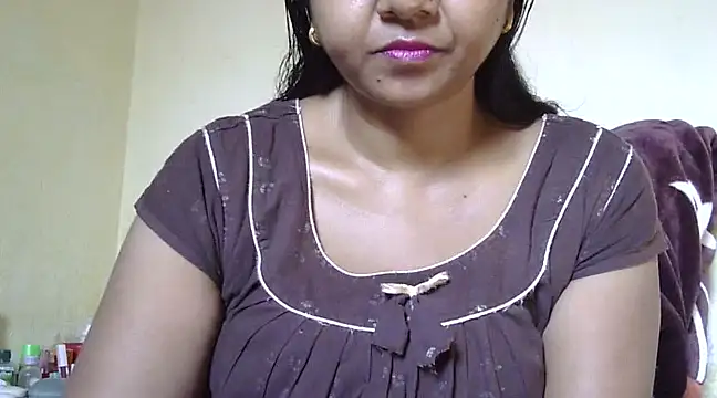 Snapshot of Suhana-sapna chatting on February 13, 2:45 am Suhana-sapna online show from February 13, 2:45 am