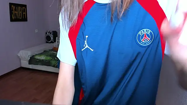 Snapshot of Venera66615 chatting on March 6, 2:40 pm Venera66615 online show from March 6, 2:40 pm