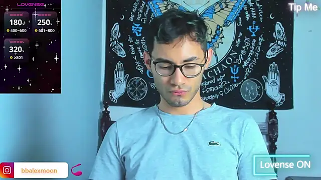 Snapshot of alexdesire chatting on March 18, 7:10 pm alexdesire online show from March 18, 7:10 pm