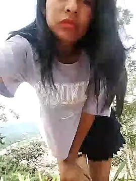 Danna-linyi online show from December 28, 4:09 pm