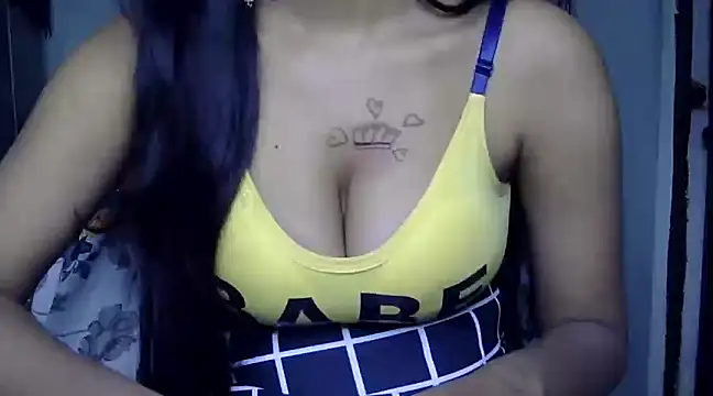 hinaa khan online show from December 20, 7:17 pm