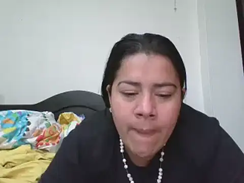 kivylovehot online show from January 4, 4:32 pm