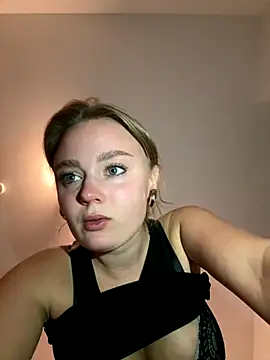 CherryEmmy online show from October 3, 5:21 pm