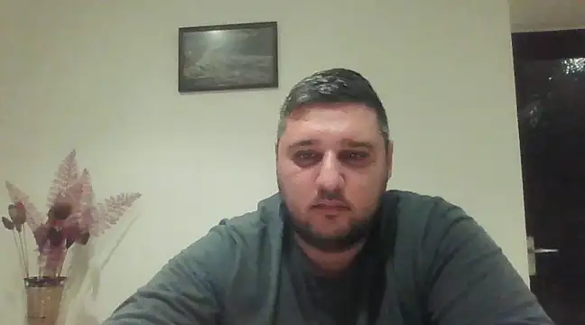 Snapshot of _revianzip1 chatting on December 9, 7:50 pm  revianzip1 online show from December 9, 7:50 pm