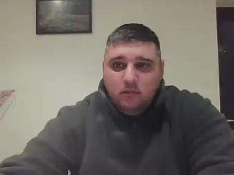 Snapshot of _revianzip1 chatting on January 11, 6:12 pm  revianzip1 online show from January 11, 6:12 pm