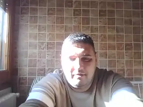 Snapshot of _revianzip1 chatting on January 12, 10:45 am  revianzip1 online show from January 12, 10:45 am