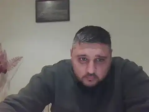 Snapshot of _revianzip1 chatting on January 29, 4:41 pm  revianzip1 online show from January 29, 4:41 pm