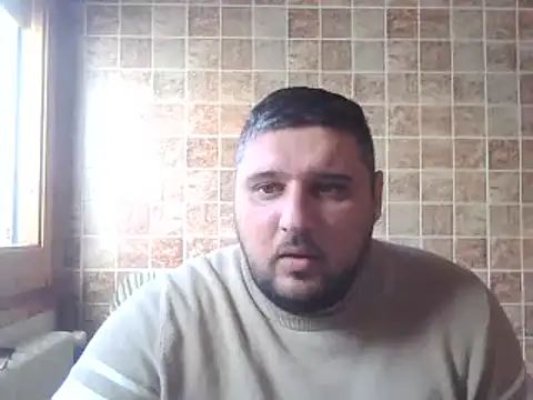 Snapshot of _revianzip1 chatting on February 3, 2:55 pm  revianzip1 online show from February 3, 2:55 pm