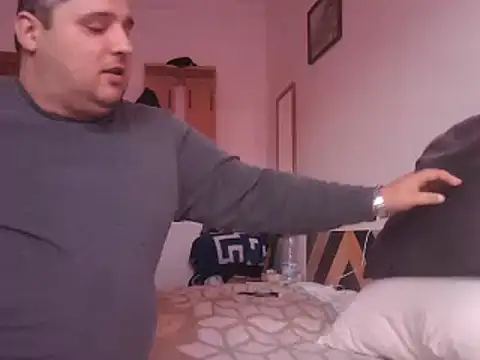 Snapshot of _revianzip1 chatting on February 15, 1:16 pm  revianzip1 online show from February 15, 1:16 pm