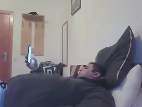 Snapshot of _revianzip1 chatting on February 15, 5:28 pm  revianzip1 online show from February 15, 5:28 pm