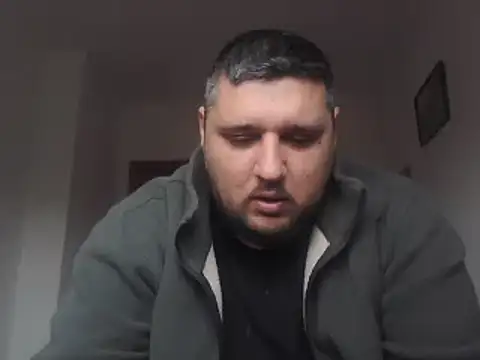 Snapshot of _revianzip1 chatting on February 22, 12:40 pm  revianzip1 online show from February 22, 12:40 pm