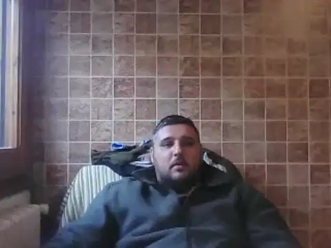 Snapshot of _revianzip1 chatting on March 4, 5:13 pm  revianzip1 online show from March 4, 5:13 pm