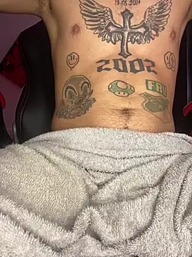 Snapshot of Junihn0 chatting on January 22, 6:52 pm Junihn0 online show from January 22, 6:52 pm