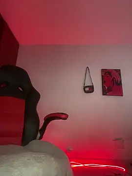 Snapshot of Junihn0 chatting on February 5, 4:03 pm Junihn0 online show from February 5, 4:03 pm